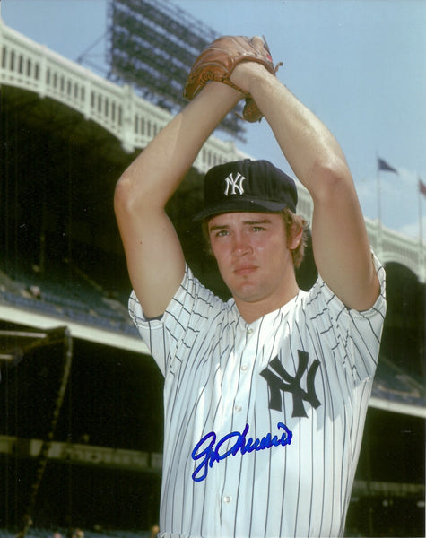 Yankees GEORGE DOC MEDICH Signed 8x10 Photo #5 AUTO - 1972-75