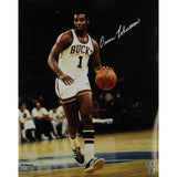 Oscar Robertson Autographed Milwaukee Bucks 16x20 Photo Beckett Witness 50330