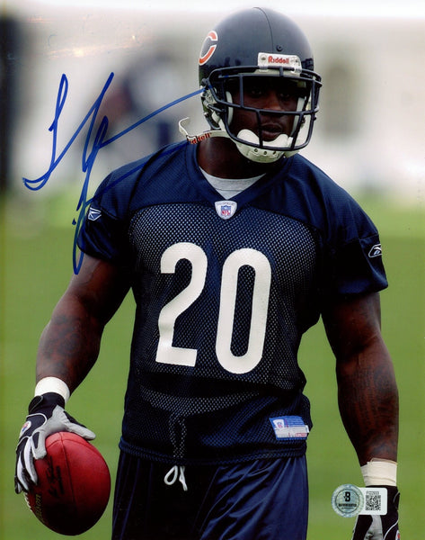 Thomas Jones Autographed/Signed Chicago Bears 8x10 Photo Beckett 57771