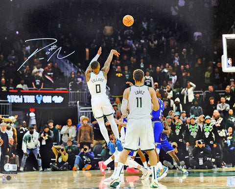Milwaukee Bucks DAMIAN LILLARD Signed 16x20 Photo #1 AUTO - BCA