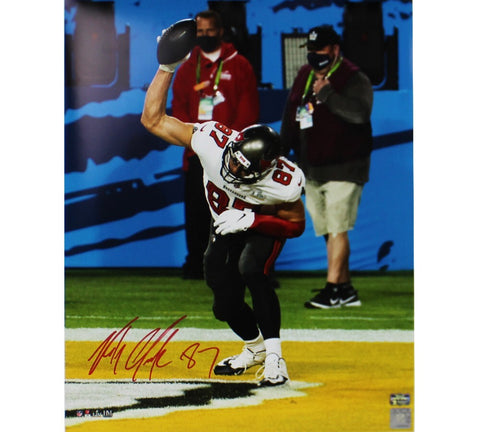 Rob Gronkowski Signed Tampa Bay Buccaneers Unframed 16x20 NFL Photo - SB Spike
