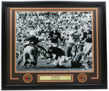 Jim Brown Signed Framed Cleveland Browns 16x20 Football Photo BAS