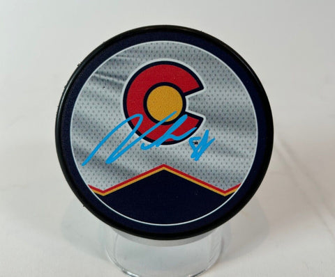 Martin Necas Autographed Colorado Flag/Avalanche Jersey Puck (Fanatics COA)