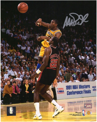 Magic Johnson Los Angeles Lakers Signed 8x10 Pass vs. Drexler Photograph