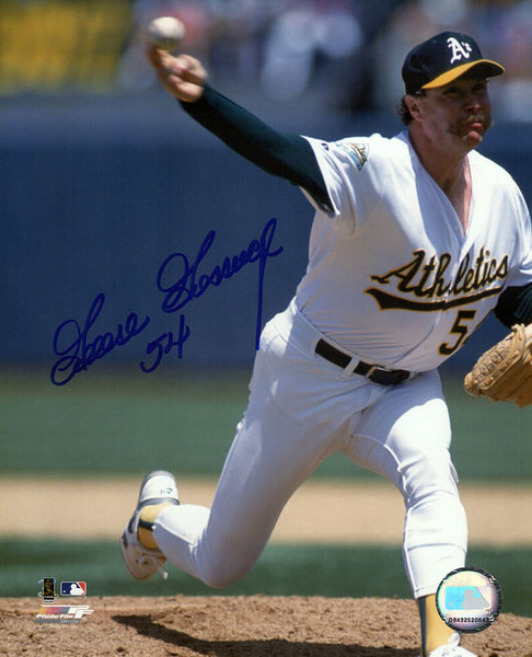 Goose Gossage Signed Oakland Athletics (A's) Pitching 8x10 Photo -(SCHWARTZ COA)