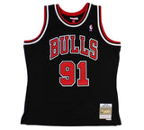 Dennis Rodman Signed Chicago Bulls Mitchell & Ness 1997-98 Swingman Black Jersey