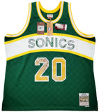 SONICS GARY PAYTON AUTOGRAPHED GREEN AUTH M & N JERSEY THE GLOVE BECKETT 203423