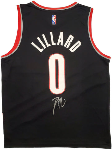 TRAIL BLAZERS DAMIAN LILLARD AUTOGRAPHED BLACK FANATICS JERSEY M BECKETT 196412