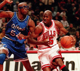 Horace Grant Signed Orlando Magic Jersey (Schwartz) 4xNBA Champ, Bulls, & Lakers