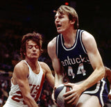 Dan Issel Signed Kentucky Wildcats (1967-1970) Jersey (JSA COA) Denver Nuggets