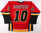 Kris Versteeg Signed Calgary Flames Jersey (Beckett) Playing career 2006-present