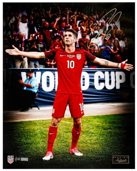 CHRISTIAN PULISIC Autographed "USA" 16" x 20" Photograph PANINI LE 110