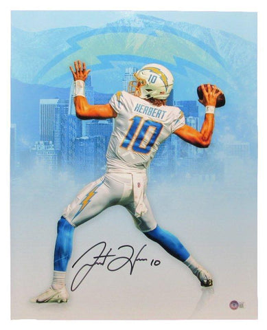 Justin Herbert Autographed 16x20 Photo Los Angeles Chargers Beckett