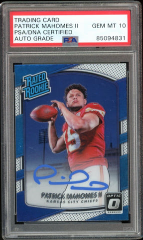 2017 Donruss Optic Rated Rookie Patrick Mahomes RC Blue PSA/DNA Auto GEM MINT 10