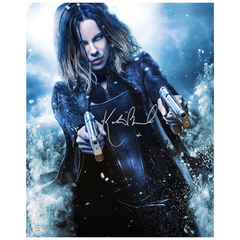 Kate Beckinsale Autographed 2012 Underworld Awakening Guns Ablaze 16x20 Photo