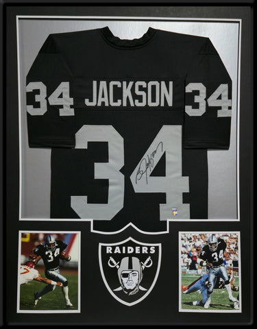 FRAMED OAKLAND RAIDERS BO JACKSON AUTOGRAPHED SIGNED JERSEY BO JACKSON HOLOGRAM