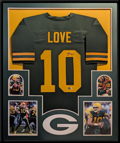 FRAMED GREEN BAY PACKERS JORDAN LOVE AUTOGRAPHED SIGNED JERSEY BECKETT HOLO