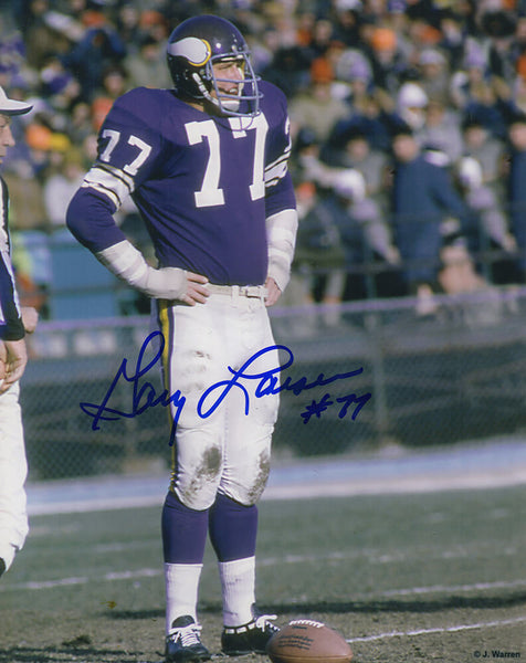 Gary Larsen Signed Vikings Purple Jersey Arms On Hips 8x10 Photo -(SCHWARTZ COA)