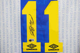 Ryan Giggs Signed Manchester United Umbro Authentic Jersey (Beckett) Striker
