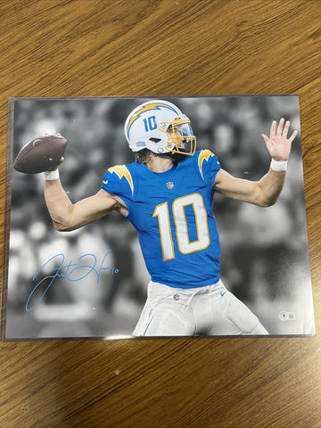 Justin Herbert Los Angeles Chargers Autographed 16x20 Beckett Authentication