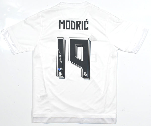 Luka Modric Autographed Real Madrid Home Soccer Jersey #19 - Beckett *M