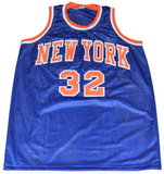 JERRY LUCAS SIGNED NEW YORK KNICKS #32 BLUE BASKETBALL JERSEY W/ HOF 79