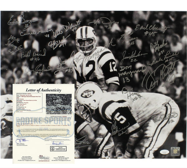 Joe Namath, Don Maynard Signed NY Jets Unframed 16x20 '68 SB B&W Photo - 24 Sigs