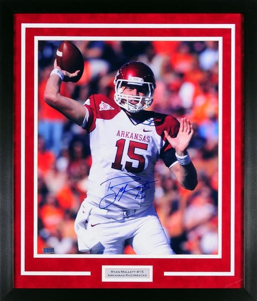RYAN MALLETT SIGNED ARKANSAS RAZORBACKS 16x20 FRAMED PHOTO COA