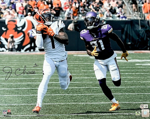 Ja'Marr Chase Cincinnati Bengals Signed vs Vikings 16x20 Photo BAS Beckett