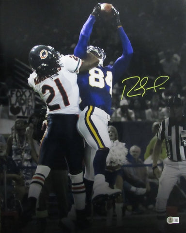 Randy Moss HOF Autographed/Signed Vikings 16x20 Photo ITP Beckett 201590