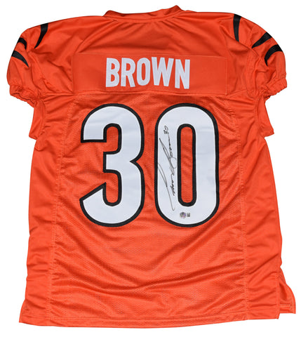 CHASE BROWN SIGNED CINCINNATI BENGALS #30 ORANGE GAME CUT JERSEY BECKETT