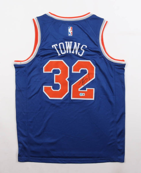 Karl-Anthony Towns Signed New York Knicks Nike Jersey (Beckett) 2015 #1 Draft Pk