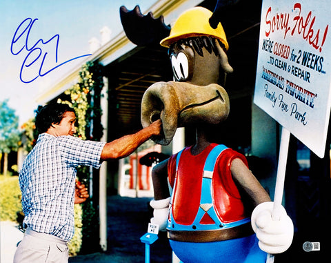 CHEVY CHASE AUTOGRAPHED 16X20 PHOTO VACATION CLARK GRISWOLD BECKETT 234417