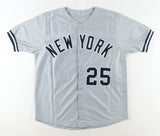 Jason Giambi Signed New York Yankees Jersey (Leaf COA) AL MVP 2000 / 5xAll Star