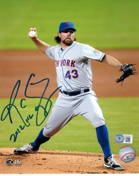 R.A. Dickey Autographed New York Mets 8x10 Photo W/ 2012 CY Young Beckett
