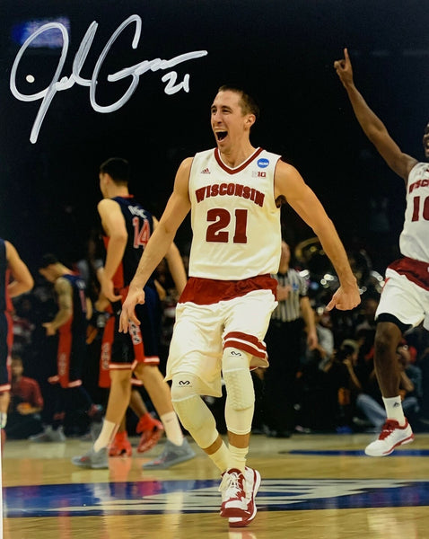 WI Badgers Basketball JOSH GASSER Signed 8X10 Photo #3 AUTO