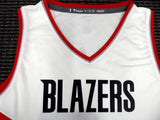 Trail Blazers Damian Lillard Autographed White Fanatics Jersey XL Beckett Z54921
