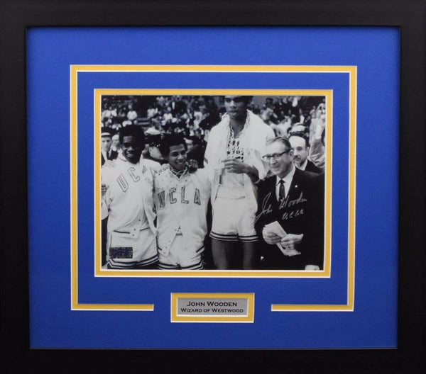 JOHN WOODEN AUTOGRAPHED UCLA BRUINS 8x10 FRAMED PHOTO COA