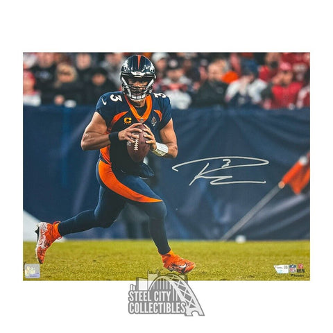 Russell Wilson Autographed Denver 16x20 Football Photo - Fanatics (Running)