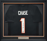 BENGALS JA'MARR CHASE AUTOGRAPHED SIGNED FRAMED BLACK JERSEY BECKETT QR 209467