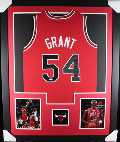 HORACE GRANT (Bulls red TOWER) Signed Autographed Framed Jersey JSA