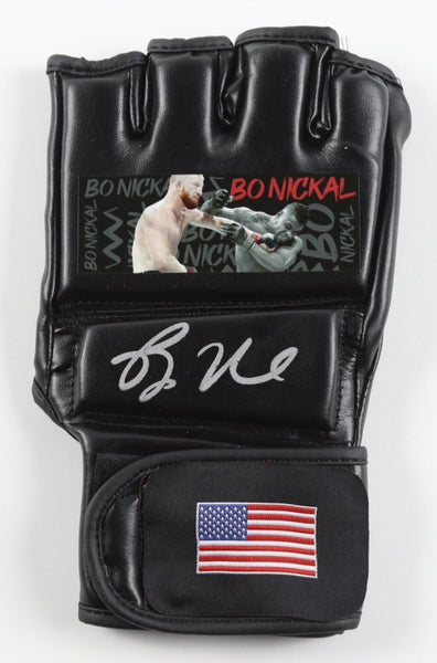 Bo Nickal Signed America UFC / MMA Fight Glove (Beckett) Ex-Penn State Wrestler