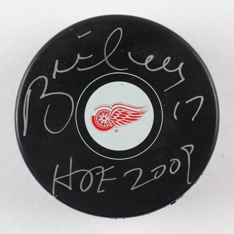 Brett Hull Signed Detroit Red Wings Puck Inscribed "HOF 2009" (Schwartz Sports)