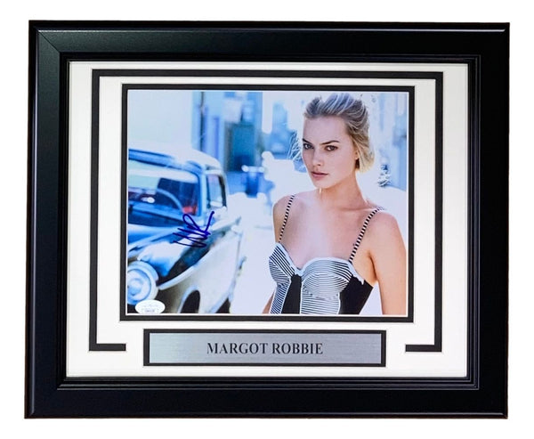 Margot Robbie Signed Framed 8x10 Photo JSA