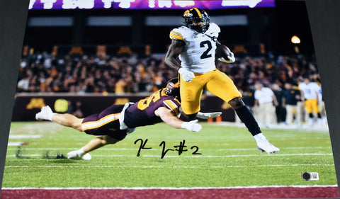 KALEB JOHNSON AUTOGRAPHED IOWA HAWKEYES 16x20 PHOTO BECKETT