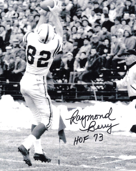 Raymond Berry Autographed 8x10 Photo Baltimore Colts "HOF 1973" SKU #245989