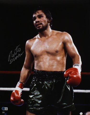 Roberto Duran Autographed 16x20 In Ring Photo - Beckett W Hologram *Silver
