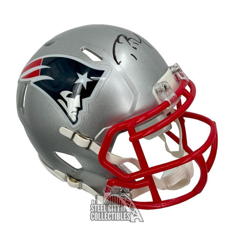 Tom Brady Autographed New England Speed Mini Football Helmet - Fanatics