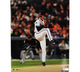 Tom Glavine Signed Atlanta Braves Unframed 16x20 MLB Photo - White Jersey