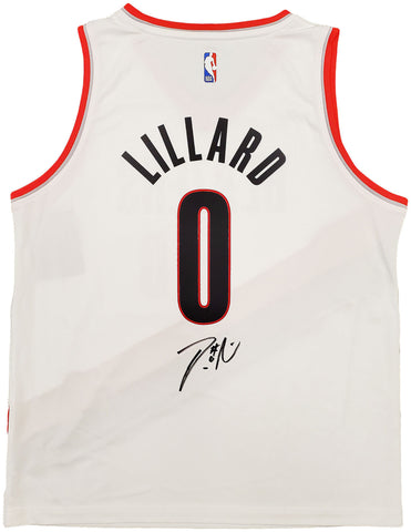 TRAIL BLAZERS DAMIAN LILLARD AUTOGRAPHED WHITE FANATICS JERSEY L BECKETT 196415